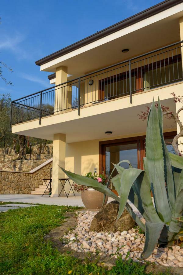 Maison Balu Villa Torri Del Benaco Eksteriør billede